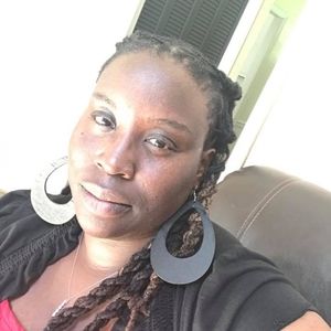 Meet your Posher, Pamela